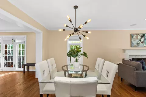 3323 Harrison St, Evanston, IL 60201 photo 7