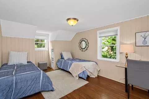 3323 Harrison St, Evanston, IL 60201 photo 23