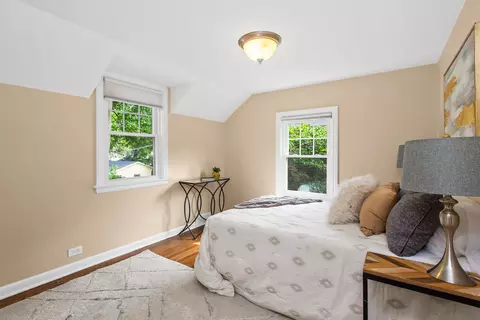 3323 Harrison St, Evanston, IL 60201 photo 21