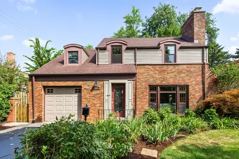 3323 Harrison St, Evanston, IL 60201