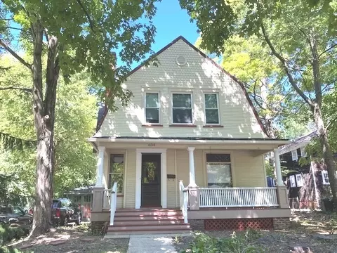 604 W Illinois St, Urbana, IL 61801