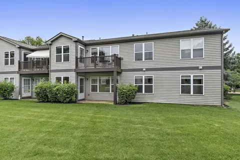 Exterior - 1104 Yorkshire Ct #A, Elgin, IL 60120 photo 1 of 2