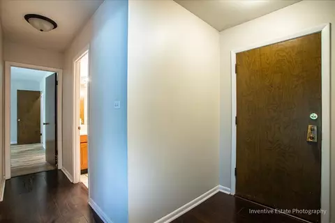 Entry Way - Undisclosed, Hazel Crest, IL 60429 photo 1 of 1