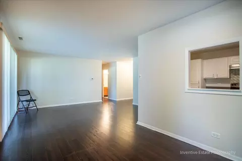 Living - Undisclosed, Hazel Crest, IL 60429 photo 4 of 7