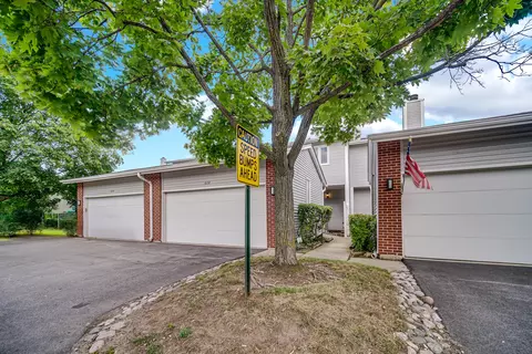 628 Martin Ln, Deerfield, IL 60015
