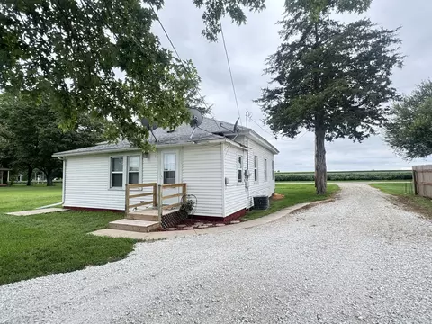 306 S 4th St, Cherry, IL 61317 photo 32