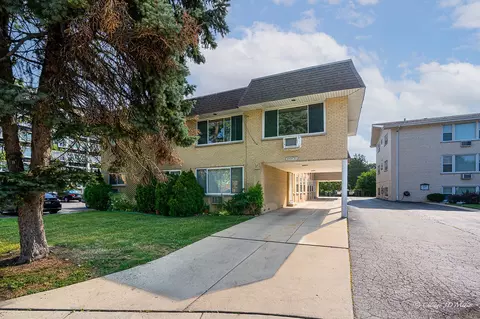 5949 N Odell Ave #2E, Chicago, IL 60631