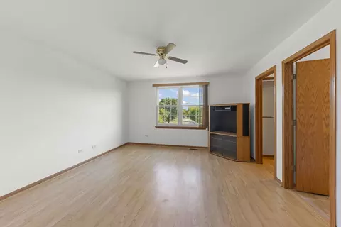 Living - 2033 Ridge Moor Dr, Plainfield, IL 60586 photo 6 of 6