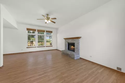 Living - 2033 Ridge Moor Dr, Plainfield, IL 60586 photo 3 of 6