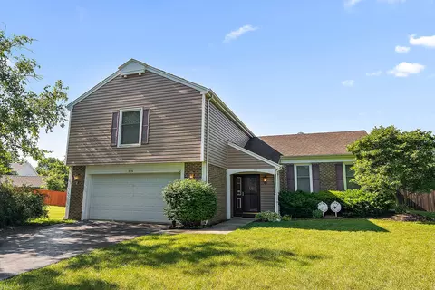 2275 Norwich Ct, Naperville, IL 60565