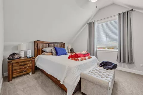 2053 N Lavergne Ave, Chicago, IL 60639 photo 22