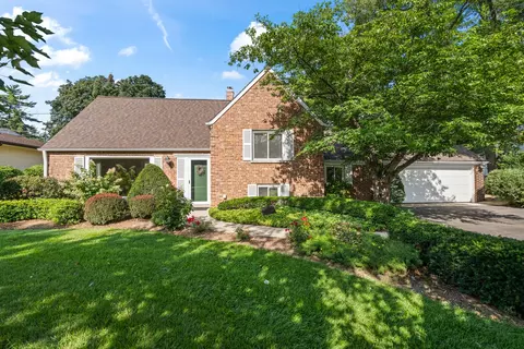 306 N Wheeling Rd, Prospect Heights, IL 60070