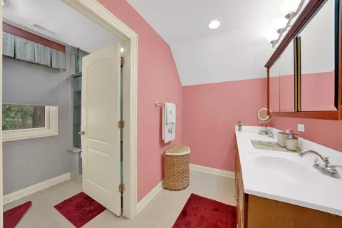Bath - 13151 S Lake Mary Dr, Plainfield, IL 60585 photo 6 of 7