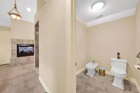 Bath - 13151 S Lake Mary Dr, Plainfield, IL 60585 photo 3 of 7