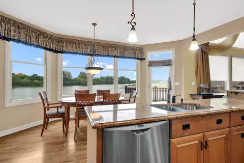 Kitchen - 13151 S Lake Mary Dr, Plainfield, IL 60585 photo 4 of 5