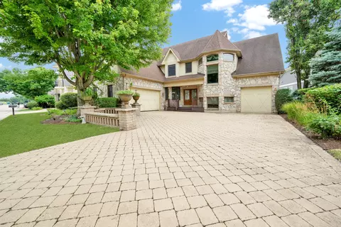 Exterior - 13151 S Lake Mary Dr, Plainfield, IL 60585 photo 5 of 8