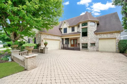 Exterior - 13151 S Lake Mary Dr, Plainfield, IL 60585 photo 1 of 8