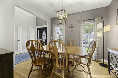 Dining - 227 Faircroft Rd, Bartlett, IL 60103 photo 1 of 1