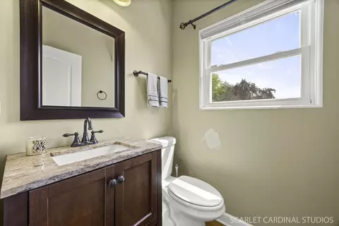 Bath - 227 Faircroft Rd, Bartlett, IL 60103 photo 1 of 4