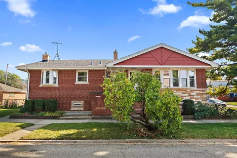 5701 S Mayfield Ave, Chicago, IL 60638