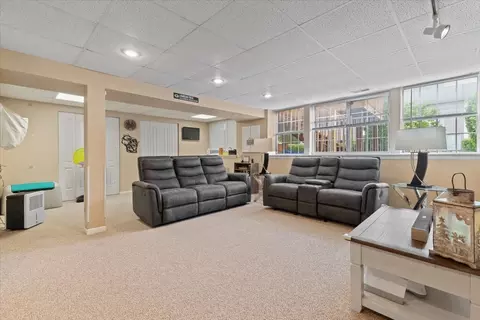 423 Spaulding Rd, Bartlett, IL 60103 photo 23