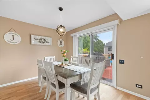 423 Spaulding Rd, Bartlett, IL 60103 photo 7