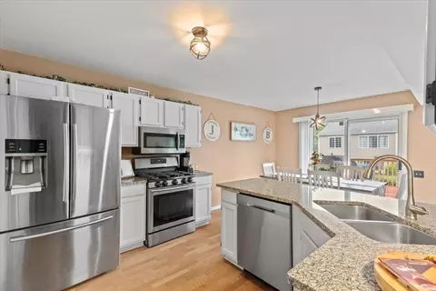 423 Spaulding Rd, Bartlett, IL 60103 photo 13