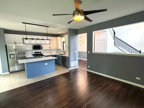 2468 Reflections Dr, Aurora, IL 60502 photo 6