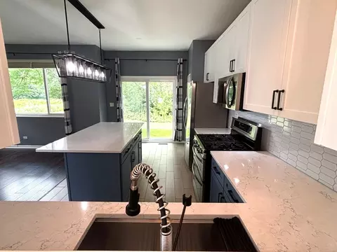 2468 Reflections Dr, Aurora, IL 60502 photo 14