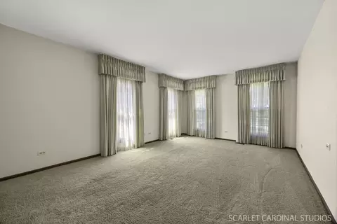 Other - 1040 Creekside Dr, Wheaton, IL 60189 photo 3 of 5
