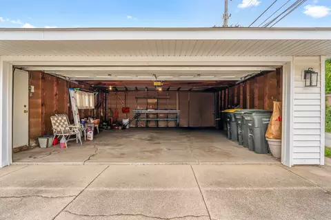 17557 Burnham Ave, Lansing, IL 60438 photo 31