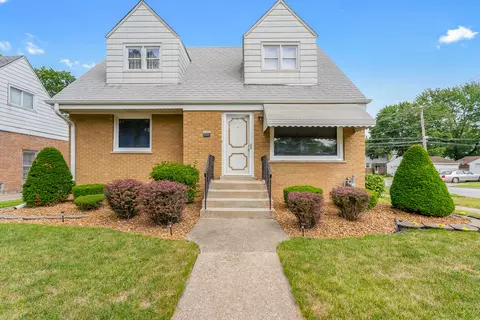 17557 Burnham Ave, Lansing, IL 60438