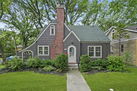 6700 N Sioux Ave, Chicago, IL 60646