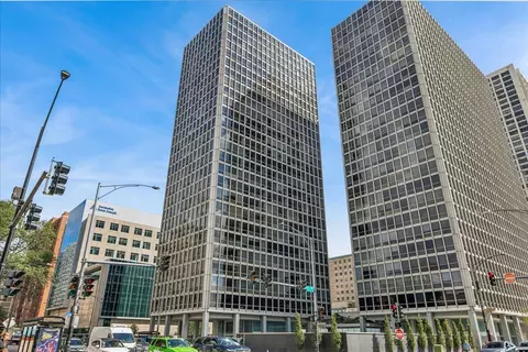 Undisclosed, Chicago, IL 60657