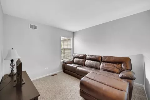 5232 Cobblers Xing, Mchenry, IL 60050 photo 21