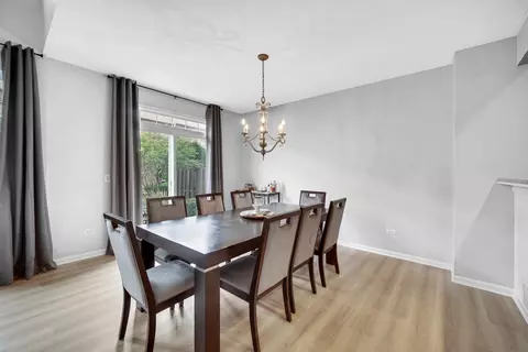 5232 Cobblers Xing, Mchenry, IL 60050 photo 9