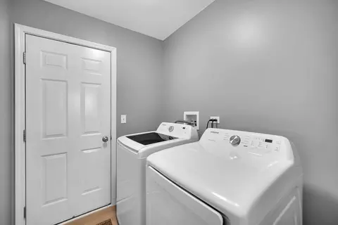 5232 Cobblers Xing, Mchenry, IL 60050 photo 23