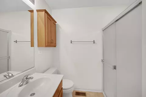 5232 Cobblers Xing, Mchenry, IL 60050 photo 22