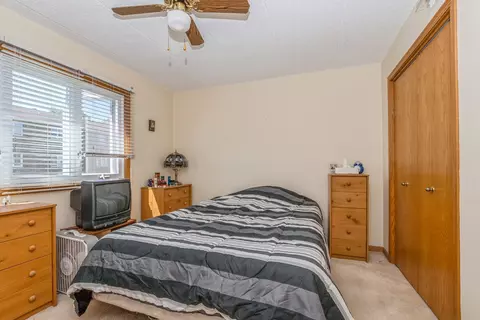 Bedroom - 4931 E Circle Dr #103, Crestwood, IL 60418 photo 2 of 2