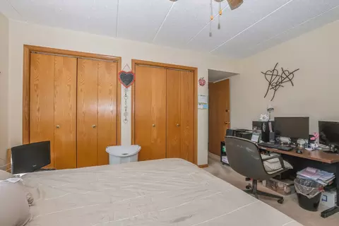 Bedroom - 4931 E Circle Dr #103, Crestwood, IL 60418 photo 1 of 2