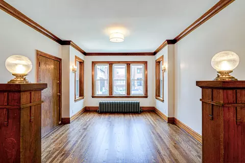 Living - 7034 S Artesian Ave, Chicago, IL 60629 photo 3 of 6