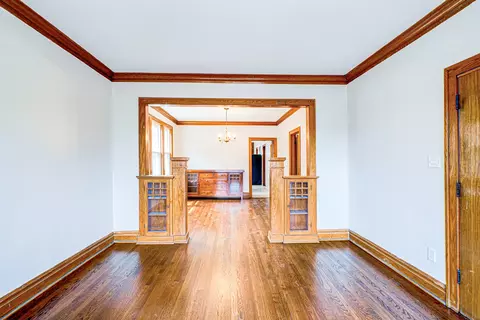 Living - 7034 S Artesian Ave, Chicago, IL 60629 photo 5 of 6