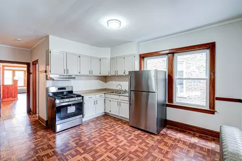 Kitchen - 7034 S Artesian Ave, Chicago, IL 60629 photo 2 of 4