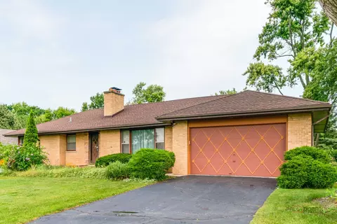 416 Hillcrest Dr, Prospect Heights, IL 60070