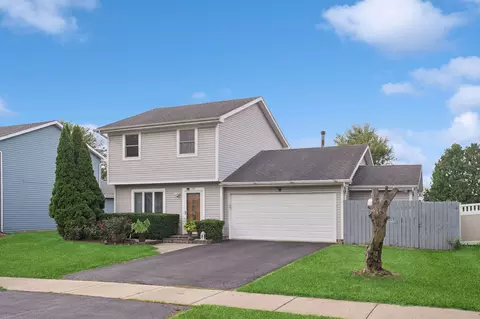 284 Westbrook Cir, Naperville, IL 60565