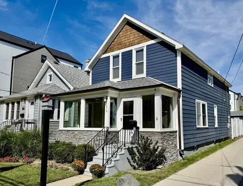 415 Bloom St, Highland Park, IL 60035