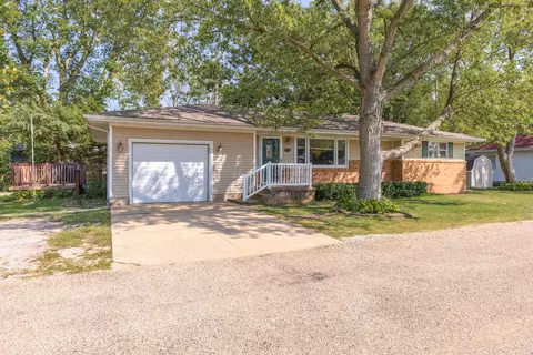 204 N Court St, Flanagan, IL 61740