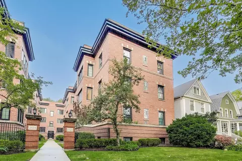 2018 Sherman Ave #1E, Evanston, IL 60201