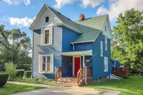 301 E Van Emmon St, Yorkville, IL 60560