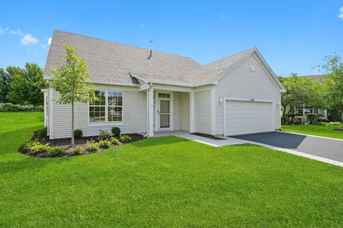 669 Bridgeman Ln, Romeoville, IL 60446